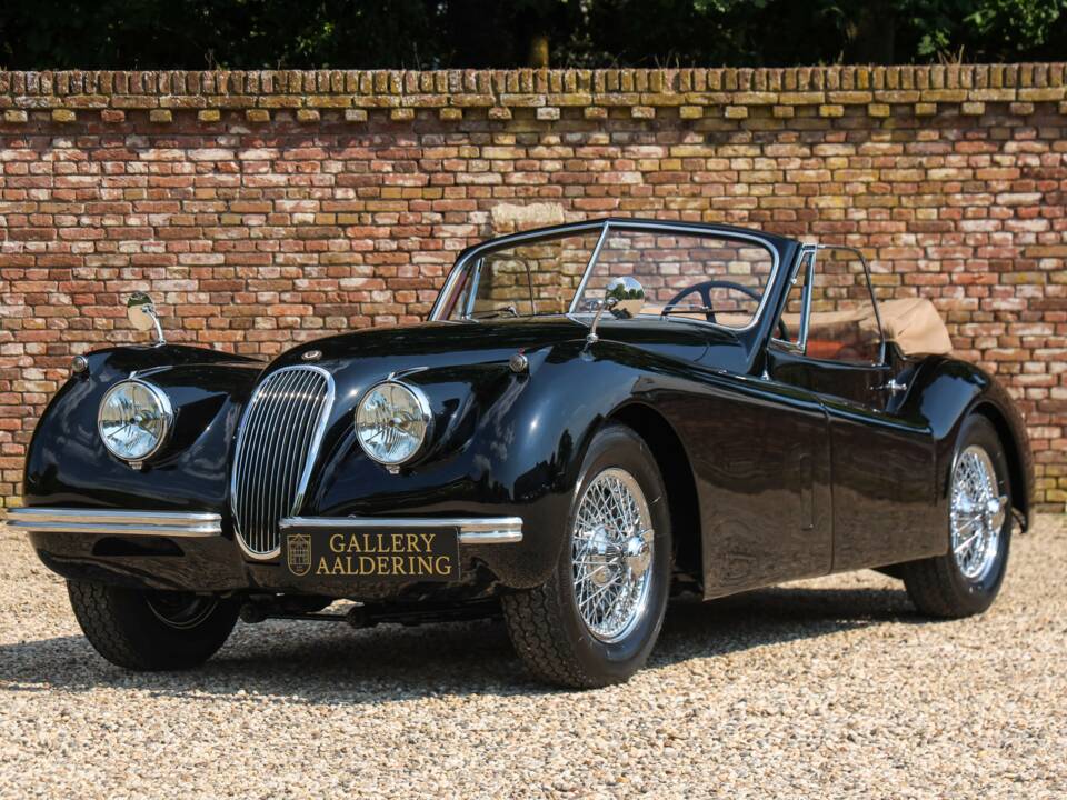 Immagine 1/50 di Jaguar XK 120 DHC (1953)