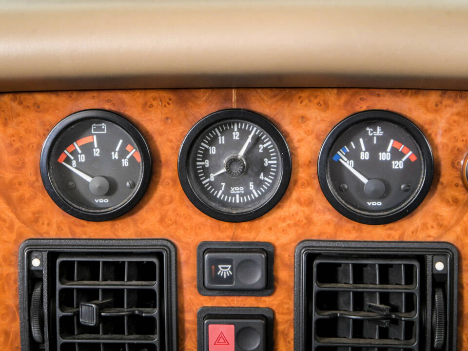 Bild 23/50 von MG RV8 (1993)