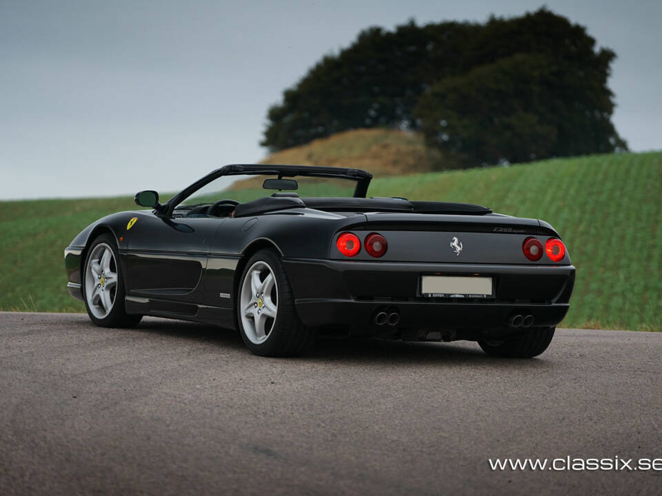 Image 2/33 of Ferrari F 355 Spider (1997)