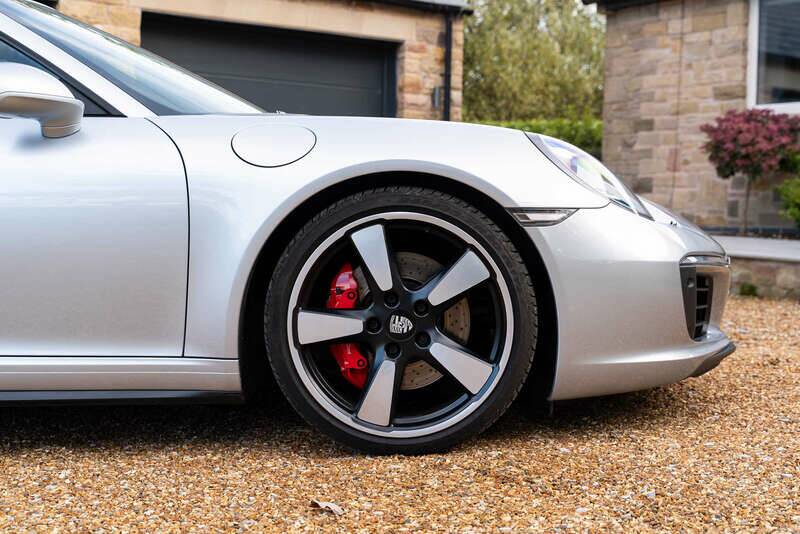 Bild 10/50 von Porsche 911 Targa 4S (2016)