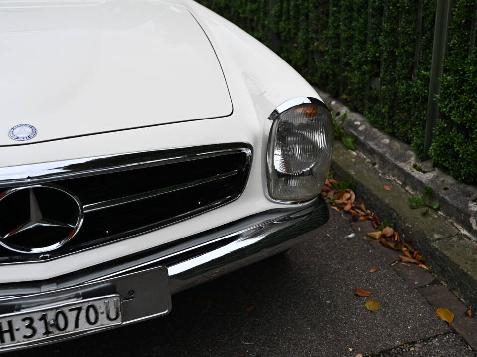 Afbeelding 15/38 van Mercedes-Benz 280 SL (1968)