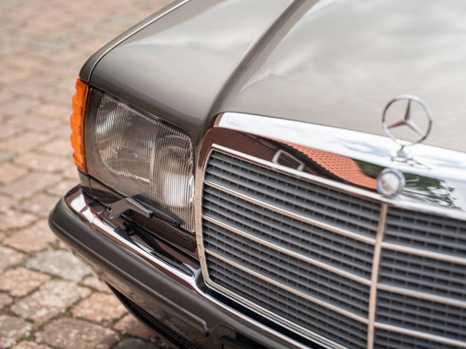 Bild 3/76 von Mercedes-Benz 500 SEL (1985)