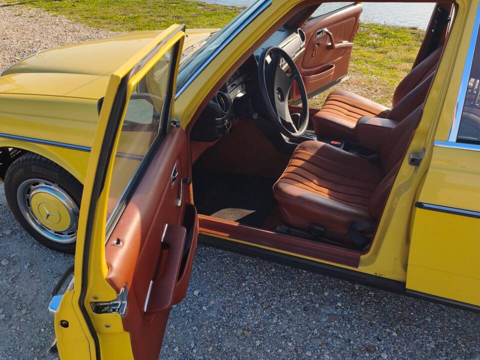 Bild 7/19 von Mercedes-Benz 200 (1980)