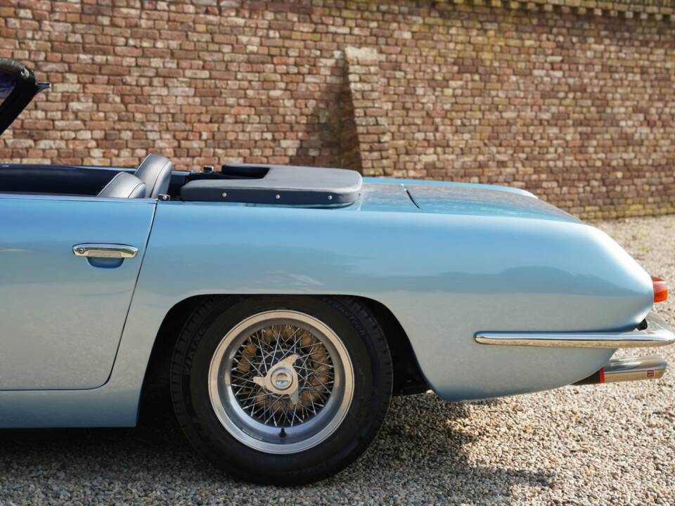 Image 13/50 de Lamborghini 400 GT (1967)