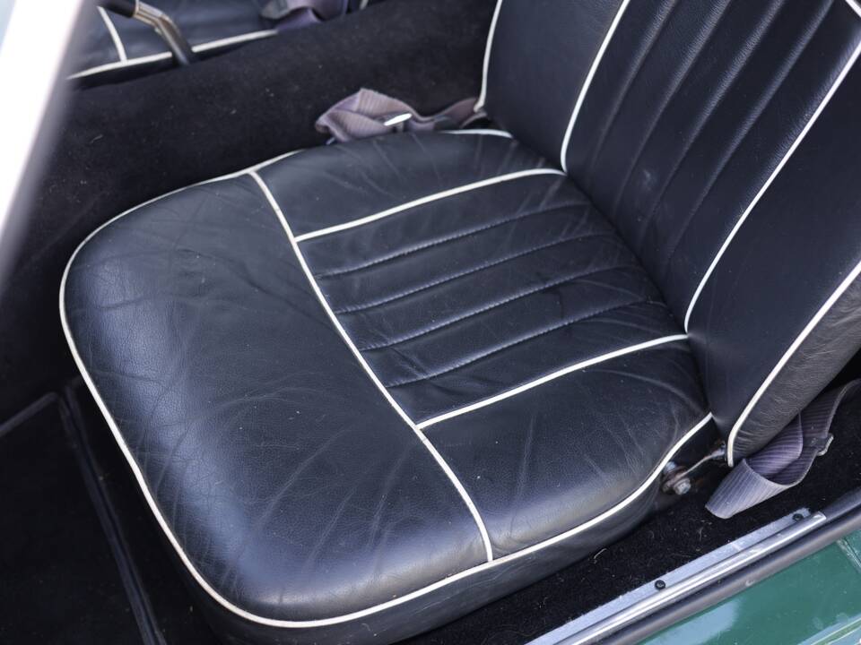 Bild 23/50 von MG MGB GT (1967)
