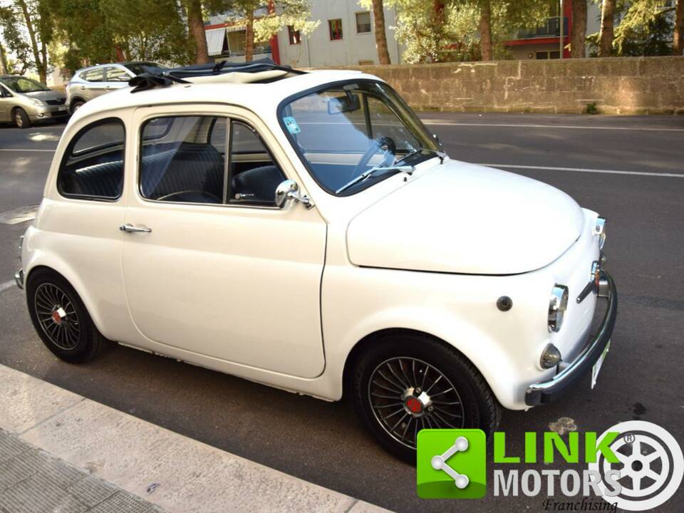 Image 2/10 of FIAT 500 R (1974)