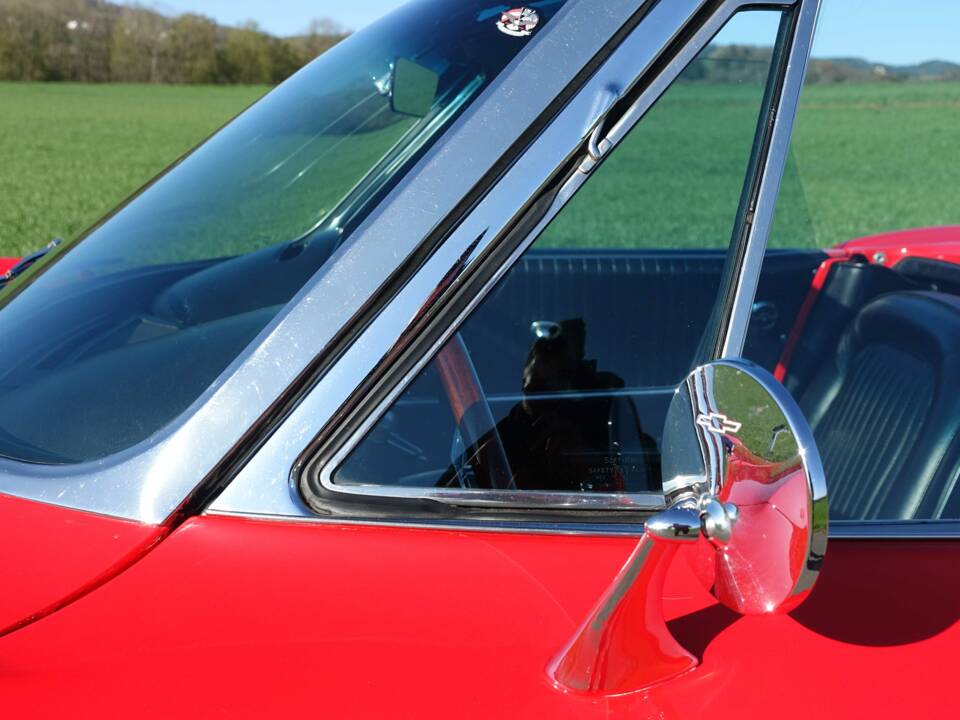 Image 13/43 of Chevrolet Corvette Sting Ray Convertible (1964)