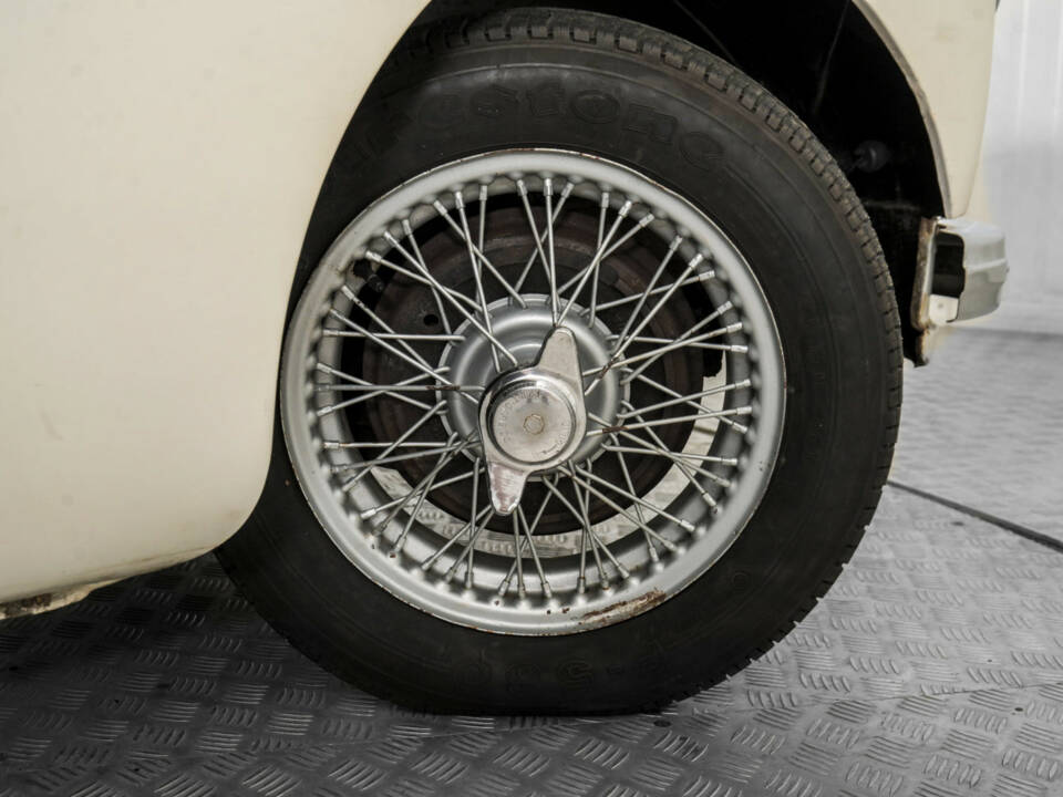 Image 43/50 of MG MGA 1500 (1957)