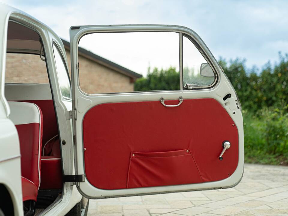 Immagine 26/50 di Giannini Fiat 750 (1963)