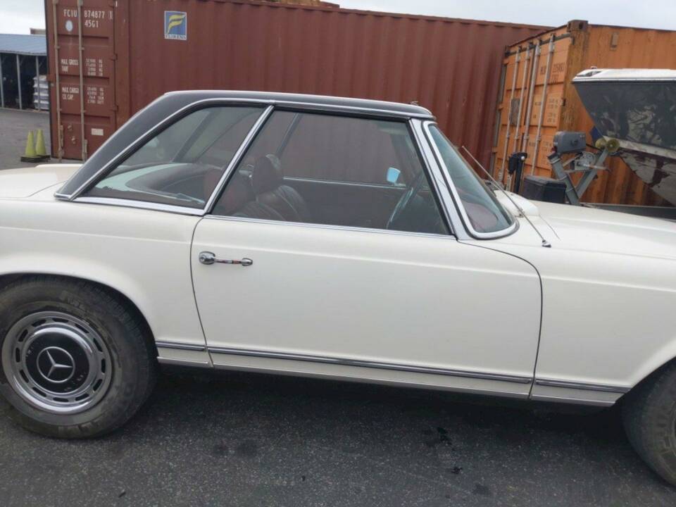 Immagine 12/36 di Mercedes-Benz 280 SL (1970)