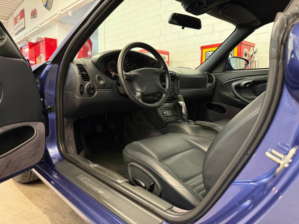Image 7/23 of Porsche 911 Carrera (1998)