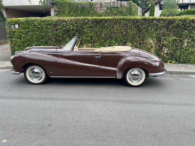 Image 2/30 of BMW 502 Sport (1955)