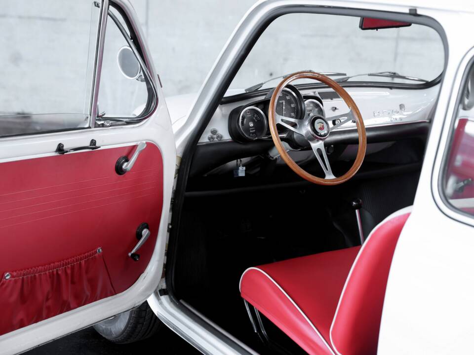 Image 15/47 of Abarth Fiat 850 TC (1965)