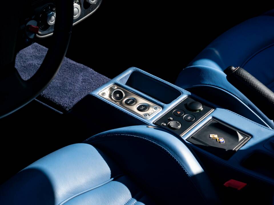 Bild 23/36 von Ferrari F 430 (2005)