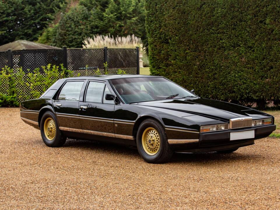 Image 43/43 of Aston Martin Lagonda (1979)