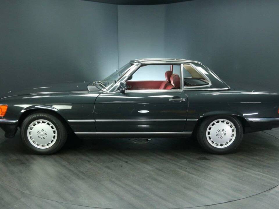 Immagine 3/30 di Mercedes-Benz 300 SL (1985)