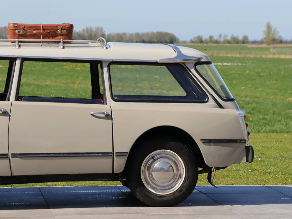 Image 35/50 de Citroën ID 21 Break (1967)