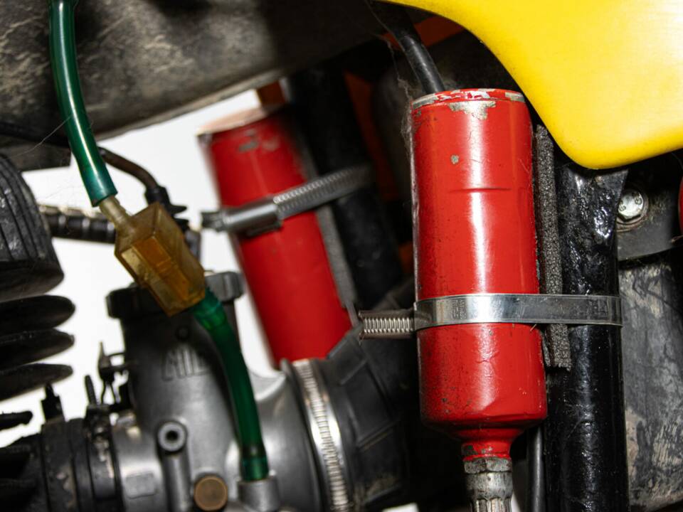 Image 41/46 of Suzuki PE 175 (1981)