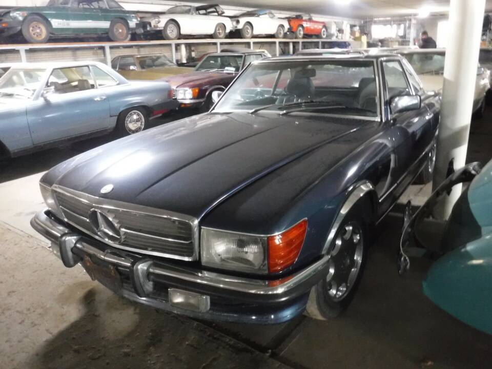 Image 45/50 of Mercedes-Benz 380 SL (1982)