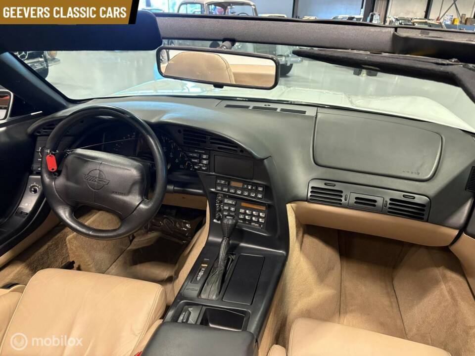 Image 29/30 of Chevrolet Corvette Convertible (1995)