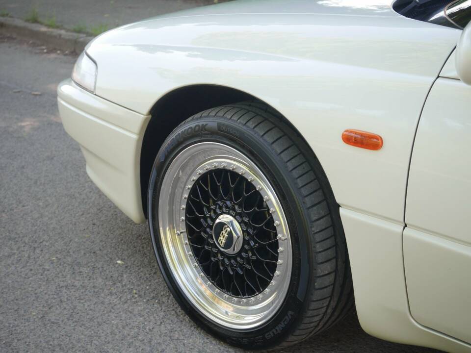 Image 12/50 de Subaru SVX 4WD (1900)