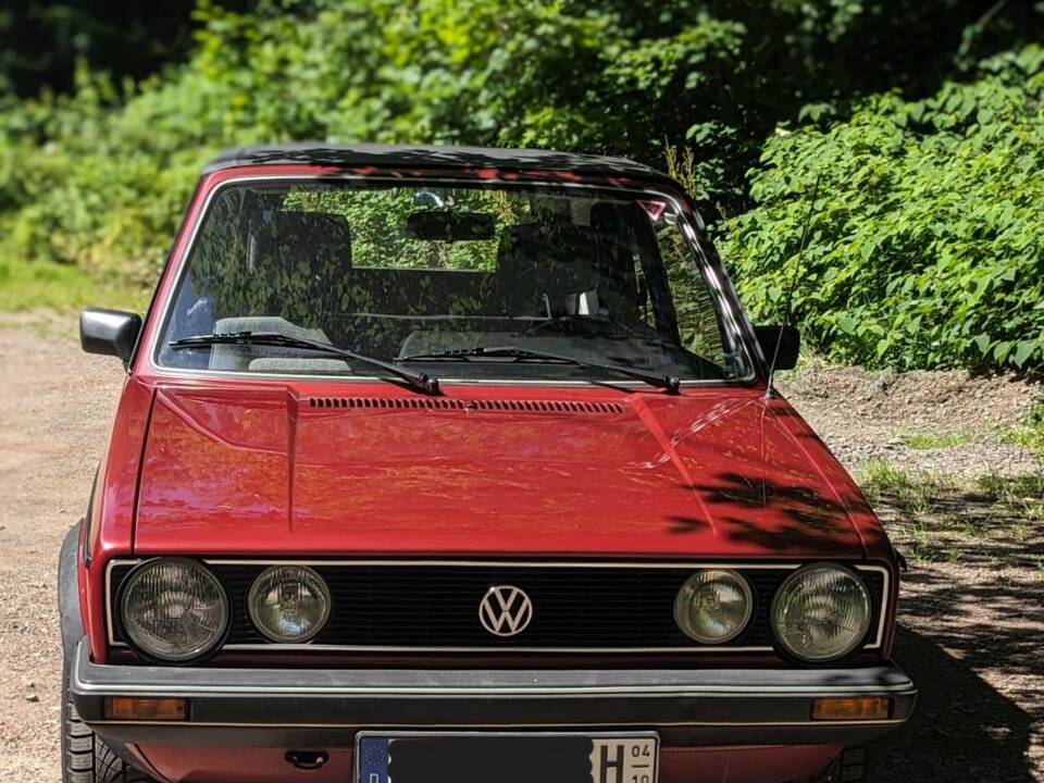 Image 1/20 of Volkswagen Golf Mk I Convertible 1.6 (1985)