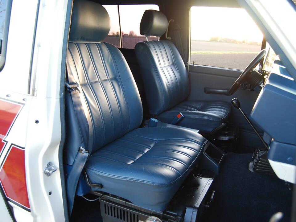 Image 32/47 of Nissan Patrol (1983)