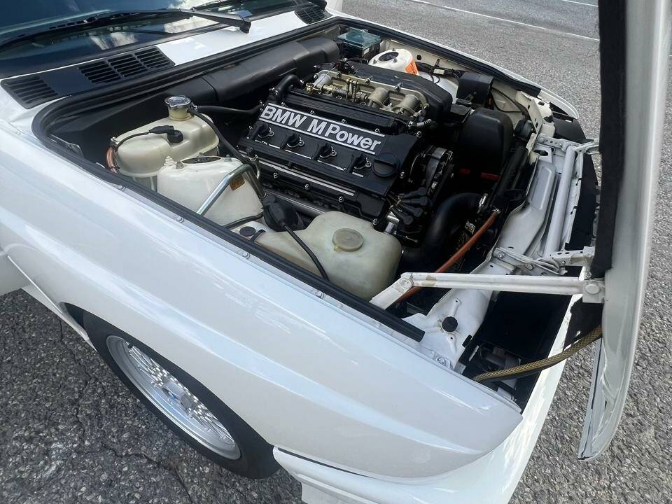 Bild 35/88 von BMW M3 (1988)