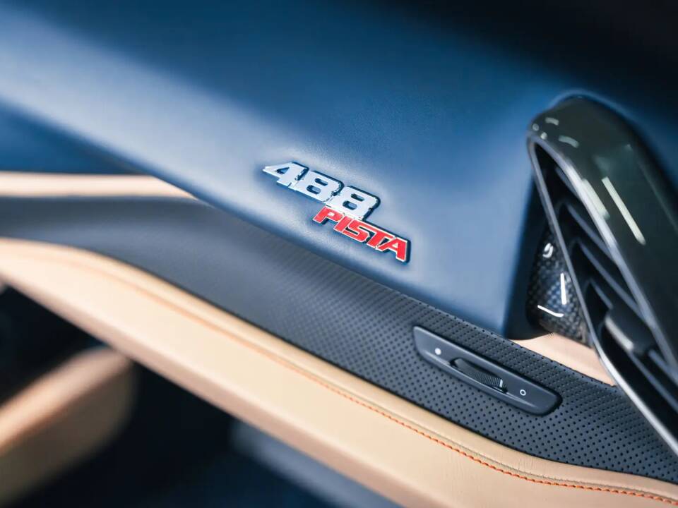 Bild 30/42 von Ferrari 488 Pista (2020)
