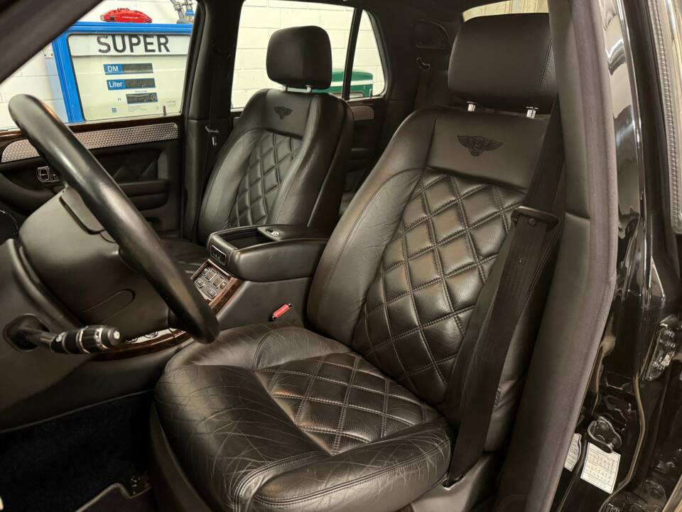 Image 7/20 of Bentley Arnage T (2002)