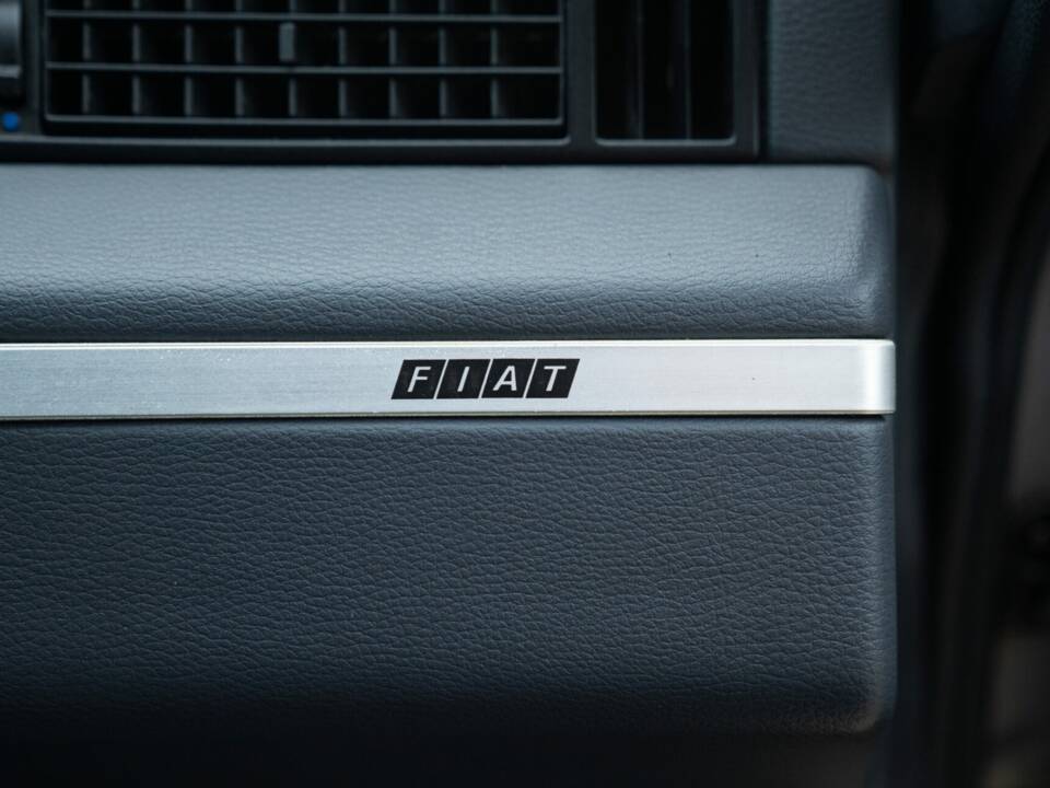 Bild 33/50 von FIAT Regata 100 DS "Riviera" (1987)