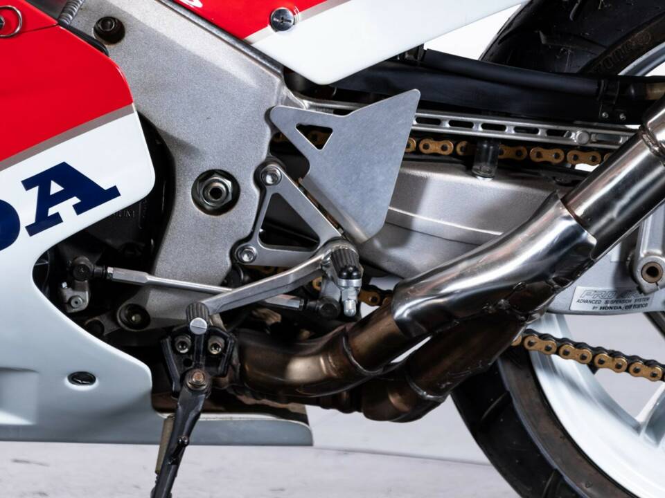 Afbeelding 12/50 van Honda VFR 750R RC 30 (1989)