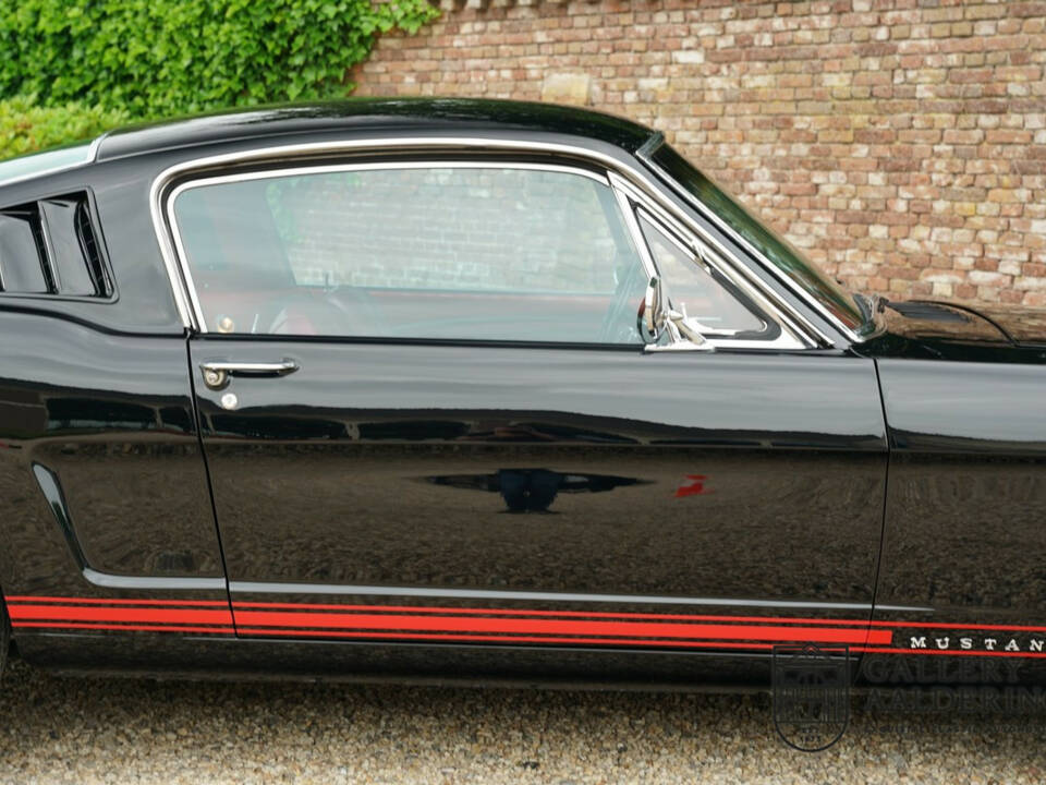 Image 47/50 de Ford Mustang 289 (1966)