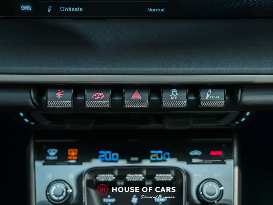 Imagen 22/25 de Porsche 911 Turbo "50 Years" (2024)