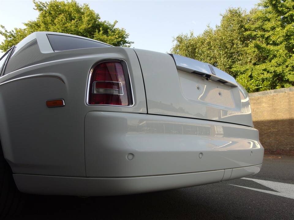 Bild 16/98 von Rolls-Royce Phantom VII (2006)