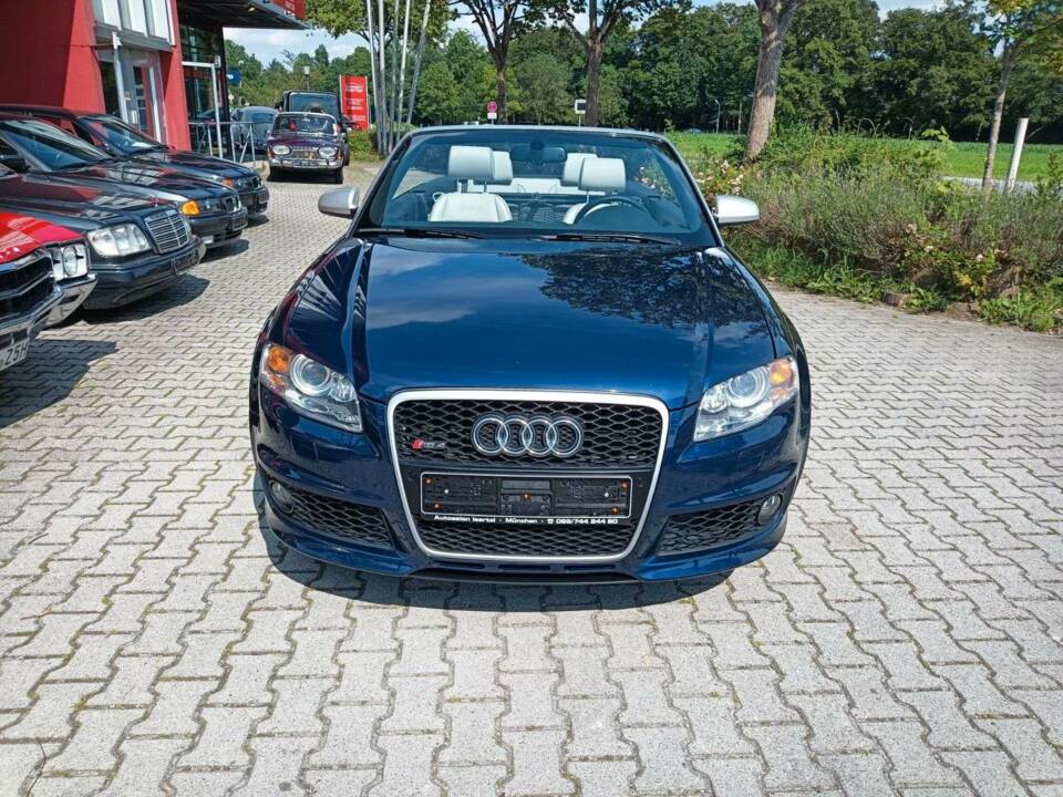 Bild 3/19 von Audi RS4 Cabriolet (2008)