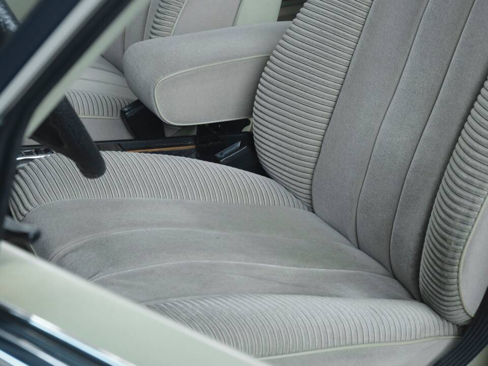 Imagen 43/50 de Mercedes-Benz 450 SEL 6,9 (1979)