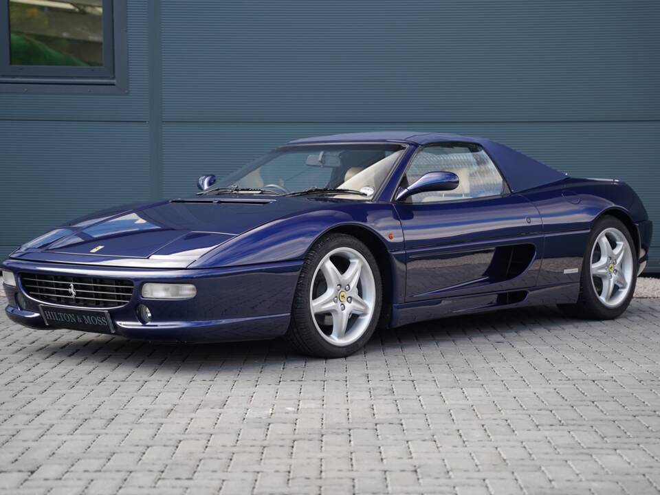 Image 34/50 de Ferrari F 355 Spider (1998)