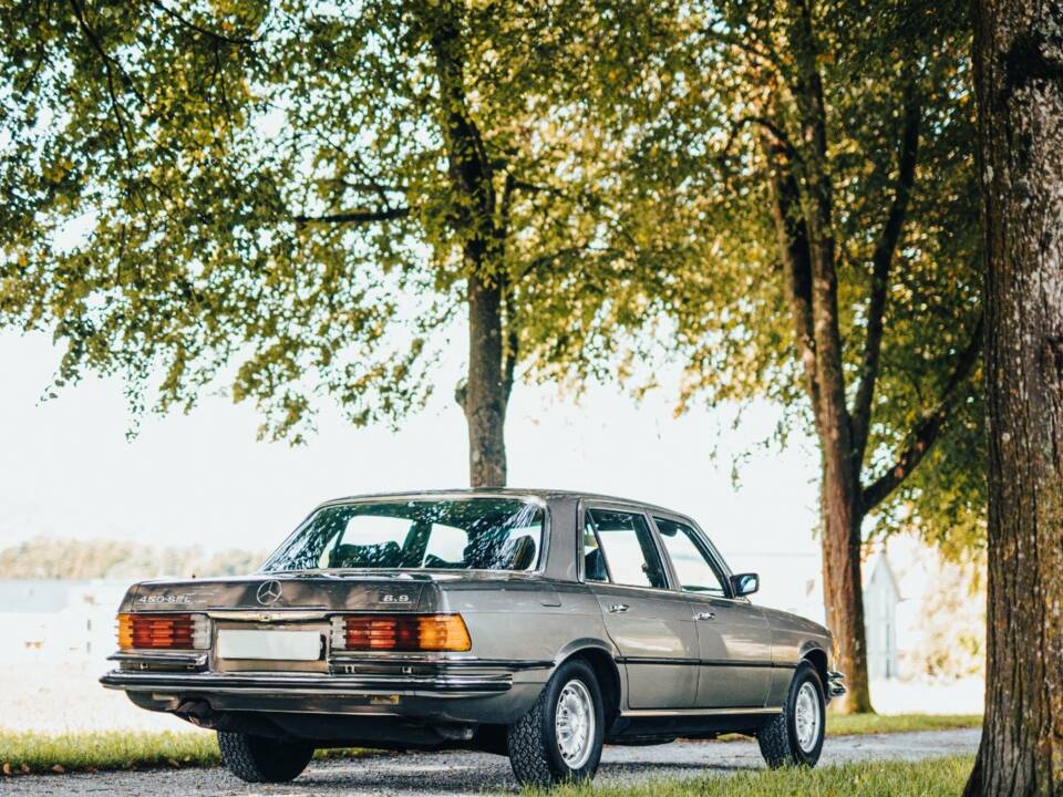 Afbeelding 7/16 van Mercedes-Benz 450 SEL 6,9 (1976)