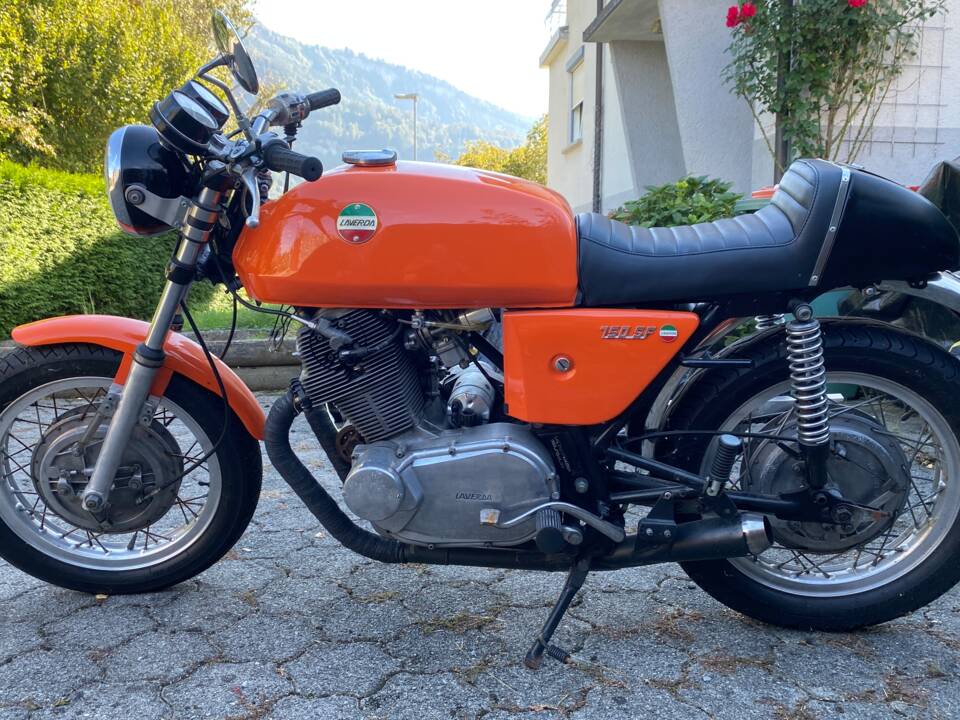 Immagine 2/12 di Laverda 750 SF (1973)