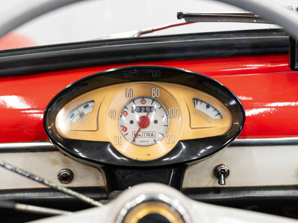 Afbeelding 30/33 van Autobianchi Bianchina Convertible (1967)