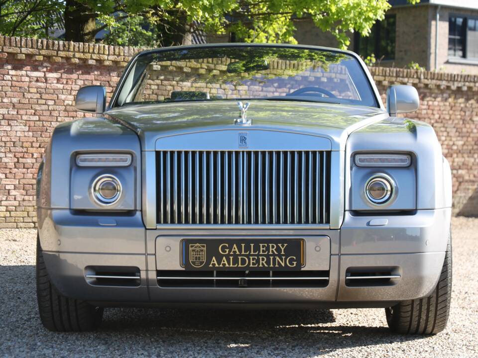 Image 23/50 of Rolls-Royce Phantom DHC (2009)