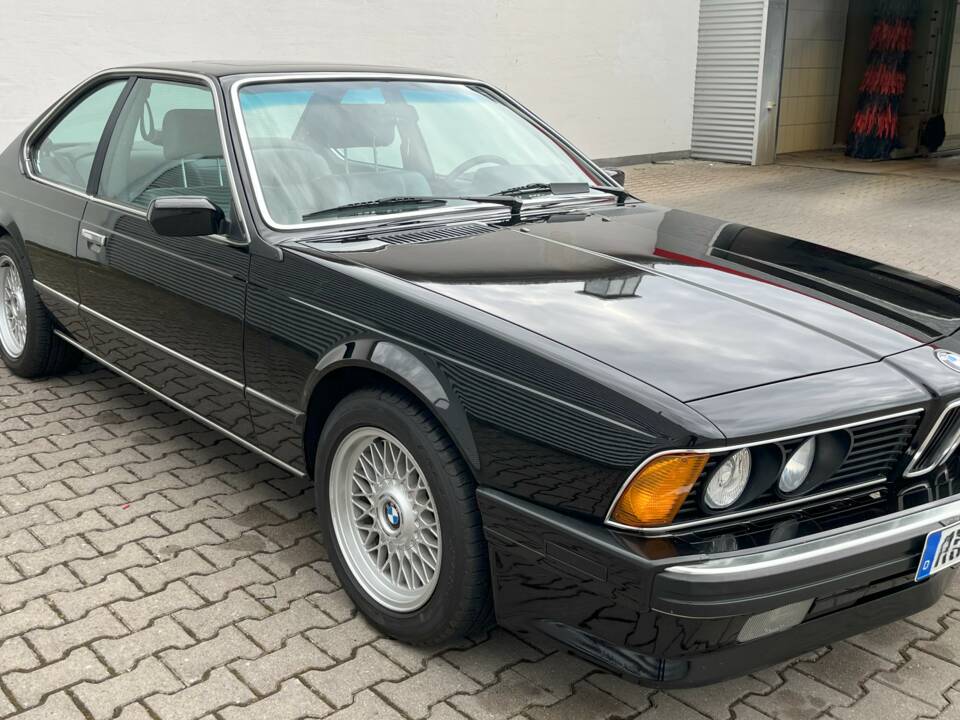 Immagine 2/22 di BMW 635 CSi (1989)