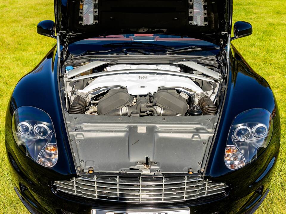 Afbeelding 46/50 van Aston Martin DBS Volante (2011)