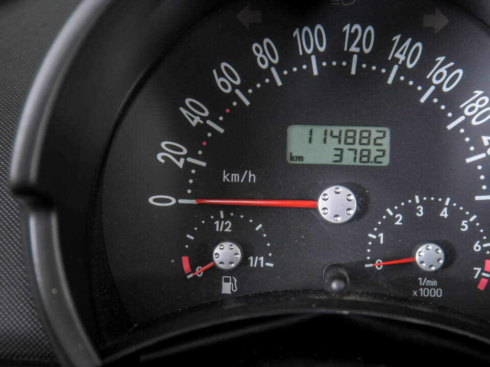 Bild 16/50 von Volkswagen New Beetle 2.0 (2003)