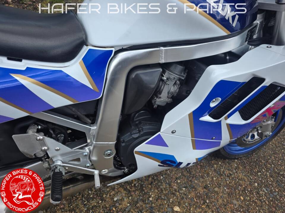 Immagine 18/32 di Suzuki GSX-R 1100 (1992)