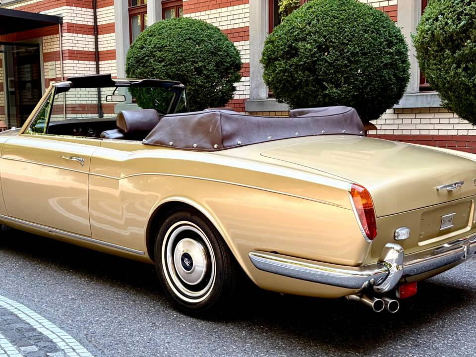 Image 4/17 of Rolls-Royce Corniche I (1976)