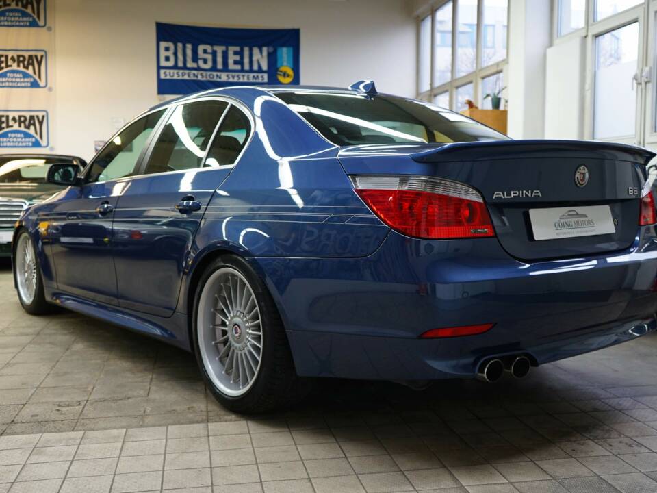 Image 10/45 of ALPINA B5 (2005)