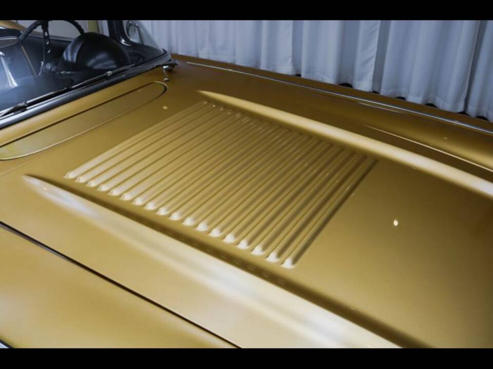 Image 48/100 of Chevrolet Corvette (1958)