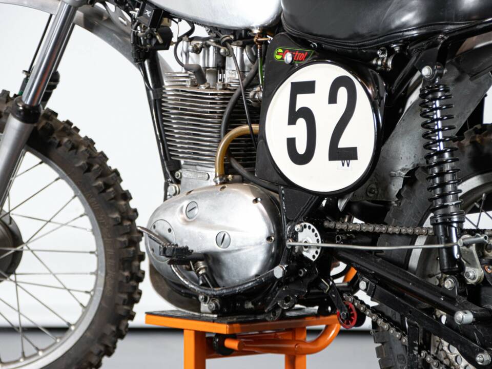 Bild 8/50 von BSA DUMMY (1974)